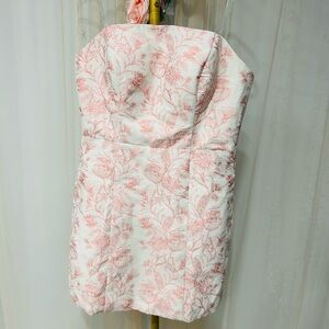 Chic Strapless Pink Jacquard Floral Mini Dress